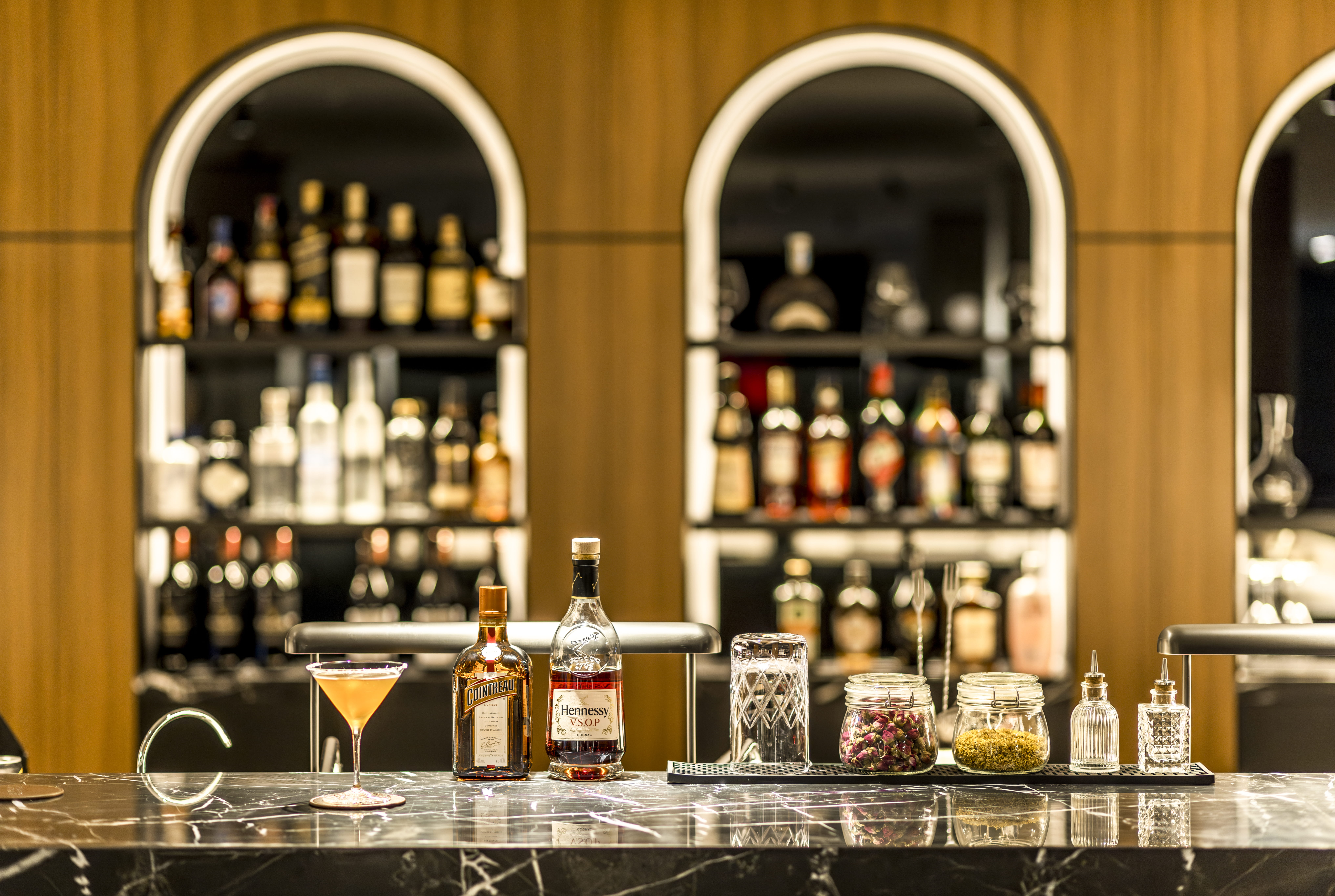 VIP Lounge - View 3 - Large